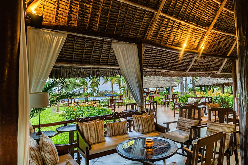 Breezes Beach Club - 11